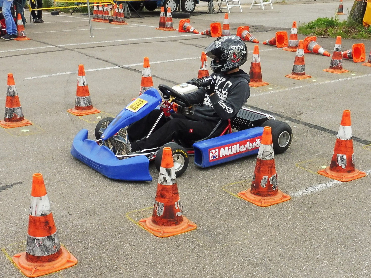 Kartrennen17_15